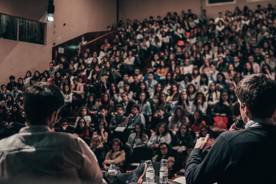 Photo participate in public debate